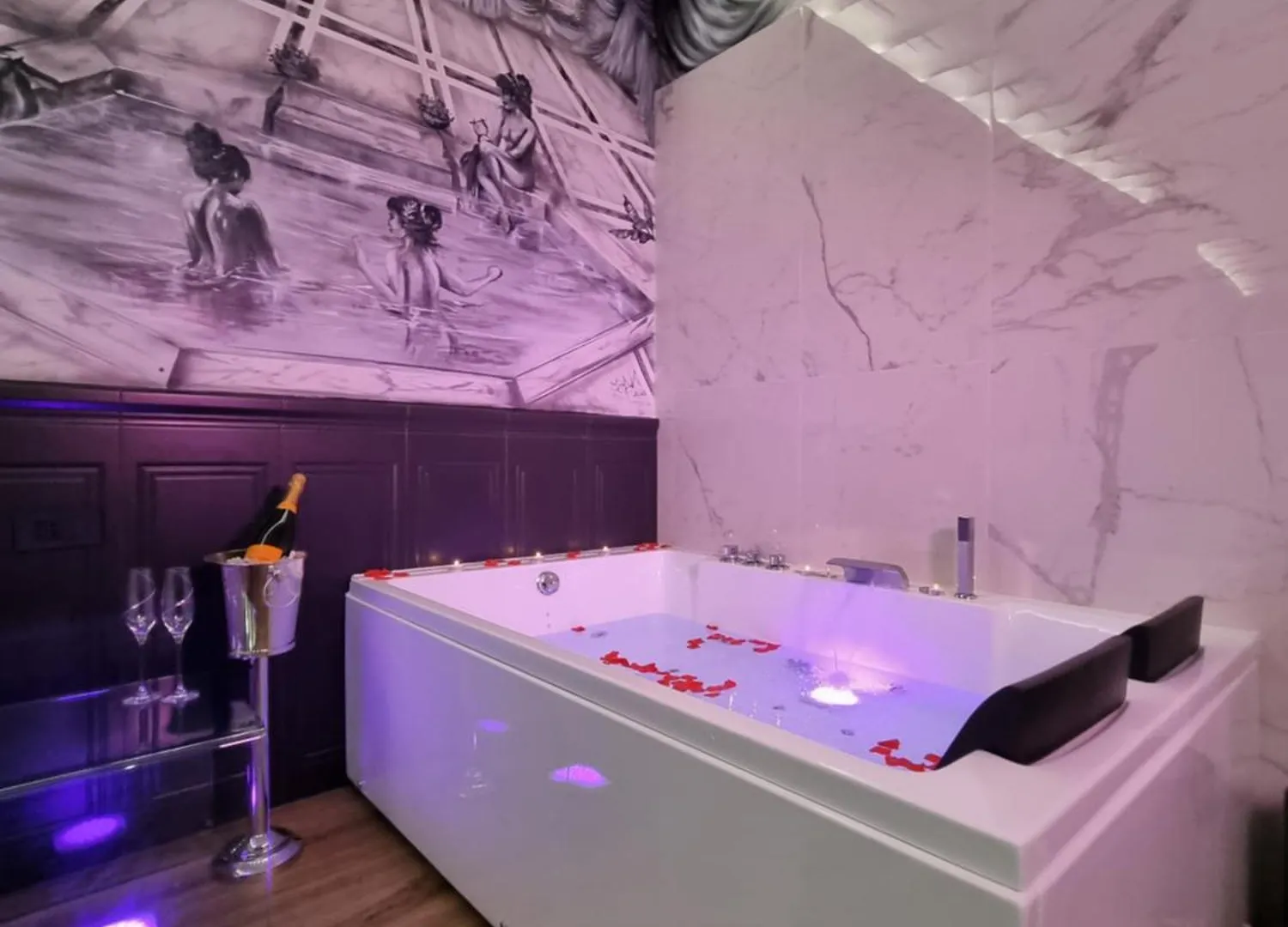 Mirror Suite Roma Jacuzzi Colosseo Monti 0*,