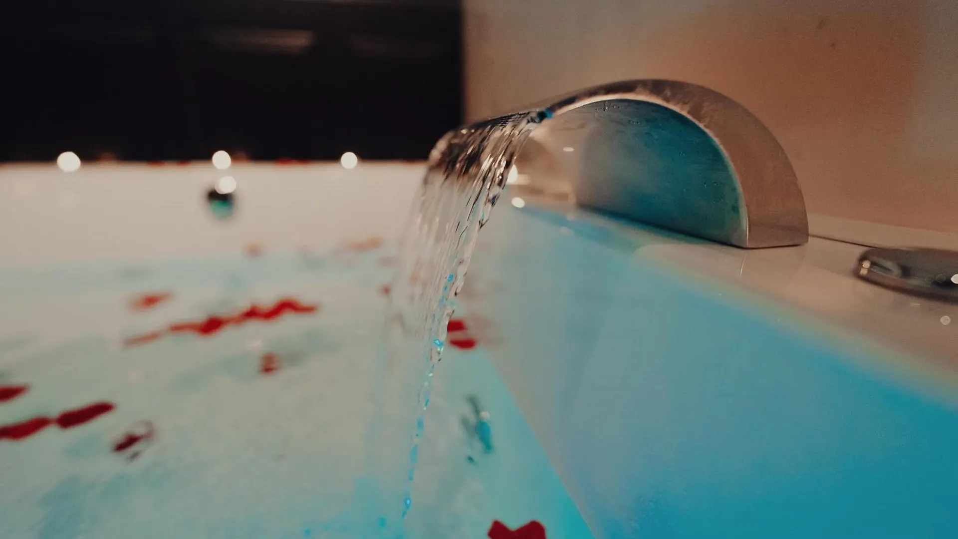 לינה וארוחת בוקר Mirror Suite Roma Jacuzzi Colosseo Monti
